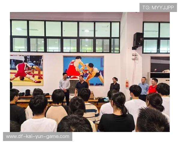 俱乐部开展青少年运动员职业规划讲座 明确未来发展路径，青少年运动员营养建议